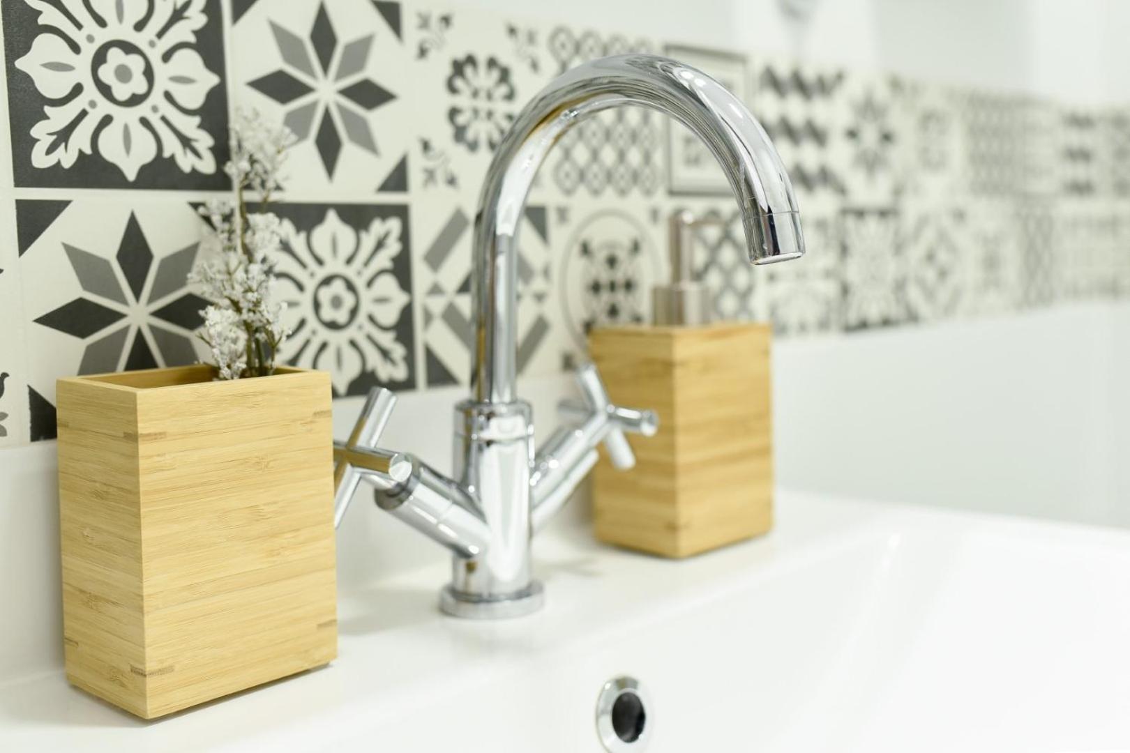 City Center Getaway - Cozy Accommodation For Your Perfect Stay Bukareszt Pokój zdjęcie